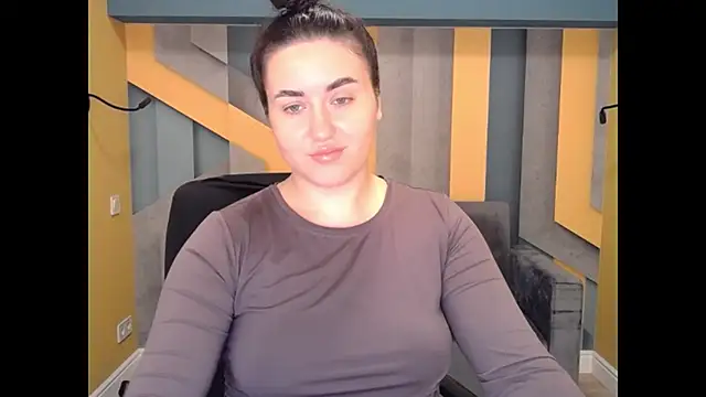 Snapshot of Roxie_Bradley chatting on December 7, 7:38 am Roxie Bradley online show from December 7, 7:38 am