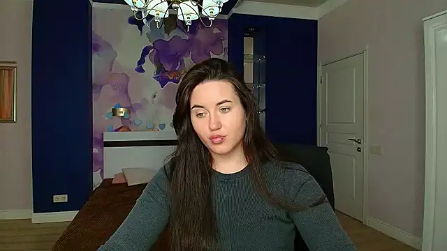 Snapshot of Roxie_Bradley chatting on December 18, 7:26 am Roxie Bradley online show from December 18, 7:26 am