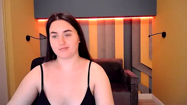 Snapshot of Roxie_Bradley chatting on January 5, 10:53 am Roxie Bradley online show from January 5, 10:53 am