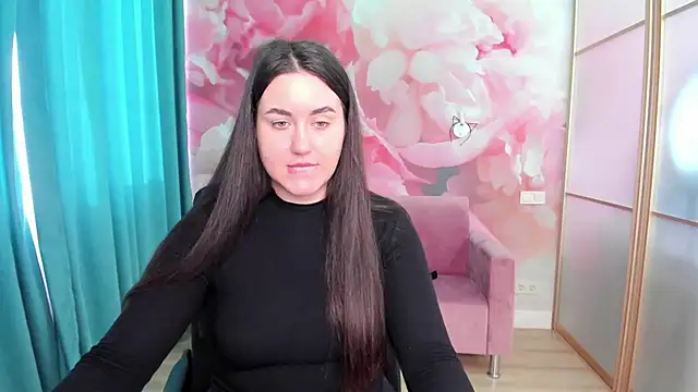 Snapshot of Roxie_Bradley chatting on January 9, 6:48 am Roxie Bradley online show from January 9, 6:48 am