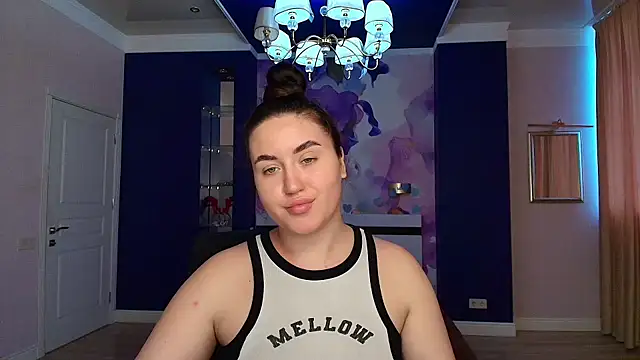 Snapshot of Roxie_Bradley chatting on January 10, 7:14 am Roxie Bradley online show from January 10, 7:14 am