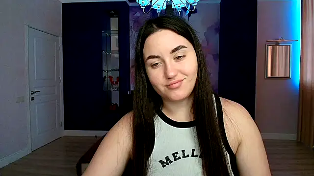 Snapshot of Roxie_Bradley chatting on January 13, 10:14 am Roxie Bradley online show from January 13, 10:14 am