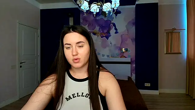 Snapshot of Roxie_Bradley chatting on January 23, 7:00 am Roxie Bradley online show from January 23, 7:00 am