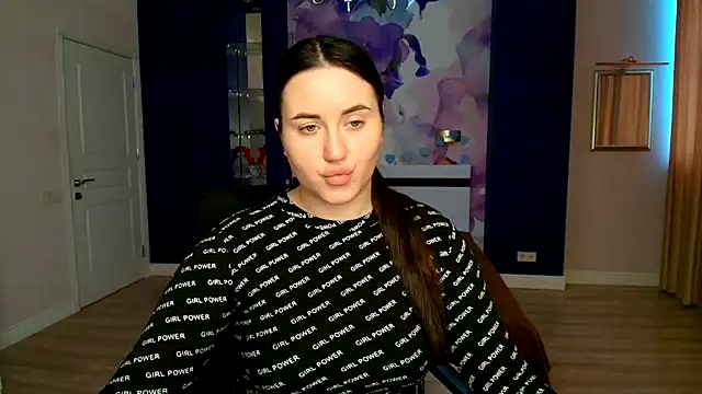 Snapshot of Roxie_Bradley chatting on January 31, 7:39 am Roxie Bradley online show from January 31, 7:39 am