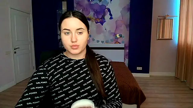 Snapshot of Roxie_Bradley chatting on January 31, 10:52 am Roxie Bradley online show from January 31, 10:52 am