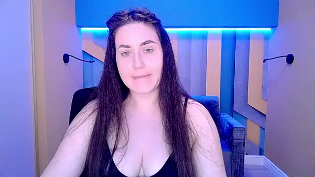 Snapshot of Roxie_Bradley chatting on February 15, 6:55 am Roxie Bradley online show from February 15, 6:55 am