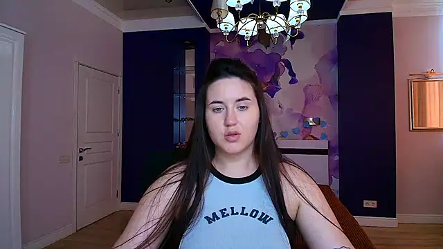 Snapshot of Roxie_Bradley chatting on March 14, 12:51 pm Roxie Bradley online show from March 14, 12:51 pm