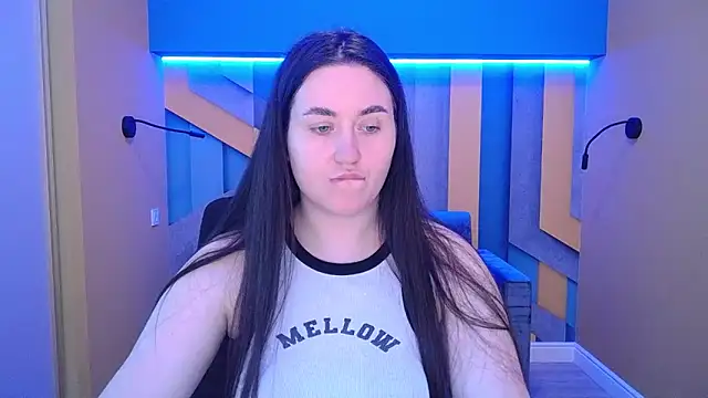 Snapshot of Roxie_Bradley chatting on March 22, 7:25 am Roxie Bradley online show from March 22, 7:25 am