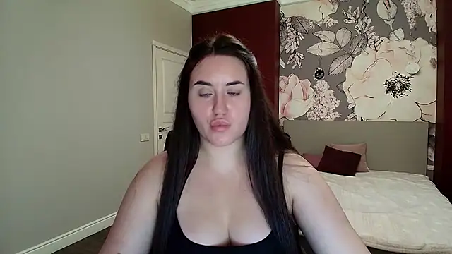 Snapshot of Roxie_Bradley chatting on September 22, 6:04 am Roxie Bradley online show from September 22, 6:04 am