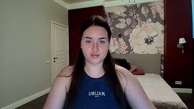 Snapshot of Roxie_Bradley chatting on September 23, 5:54 am Roxie Bradley online show from September 23, 5:54 am