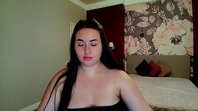 Snapshot of Roxie_Bradley chatting on September 29, 5:56 am Roxie Bradley online show from September 29, 5:56 am