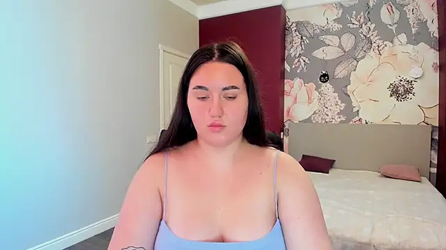 Snapshot of Roxie_Bradley chatting on November 14, 7:51 am Roxie Bradley online show from November 14, 7:51 am