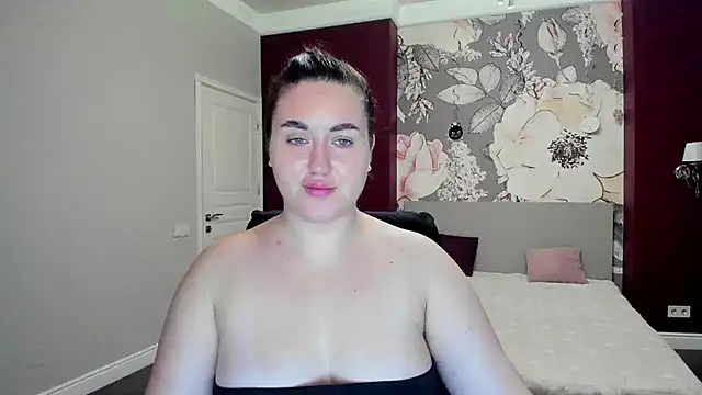 Snapshot of Roxie_Bradley chatting on November 28, 7:00 am Roxie Bradley online show from November 28, 7:00 am