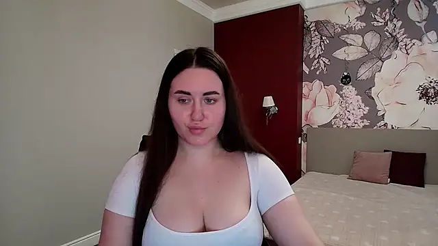 Roxie Bradley online show from March 14, 7:25 am