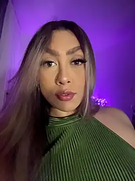 Im sophiie online show from February 13, 6:53 am