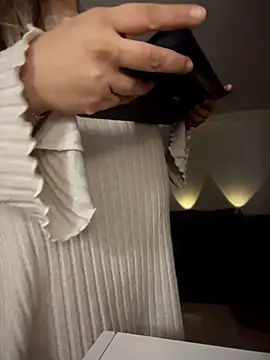 Im sophiie online show from April 18, 6:50 am