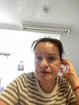 LoveNBloom online show from June 2, 11:34 am