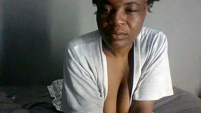 Snapshot of BeejayLoverxx chatting on January 10, 4:22 am BeejayLoverxx online show from January 10, 4:22 am