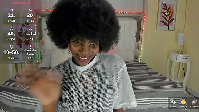 Snapshot of AlmaSean chatting on March 1, 8:42 pm AlmaSean online show from March 1, 8:42 pm