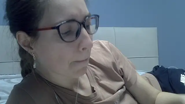 Snapshot of Ashleyspice chatting on May 19, 10:54 am Ashleyspice online show from May 19, 10:54 am