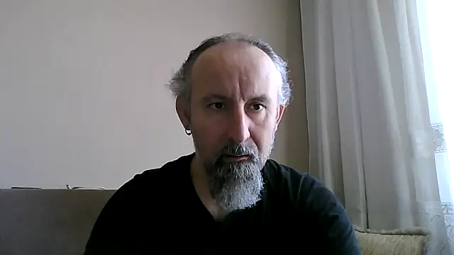 Snapshot of BuckWessle chatting on April 29, 9:57 am BuckWessle online show from April 29, 9:57 am