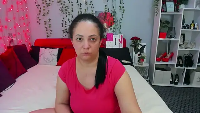 DarlingMilf online show from November 23, 7:24 pm