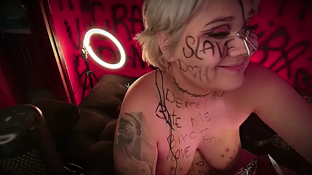 Laura takint online show from February 10, 10:09 pm