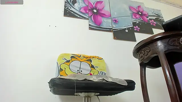 Snapshot of baiolethX chatting on December 14, 7:18 pm baiolethX online show from December 14, 7:18 pm