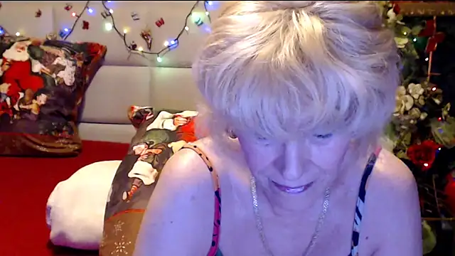 HappyWomanOn online show from December 20, 9:49 am