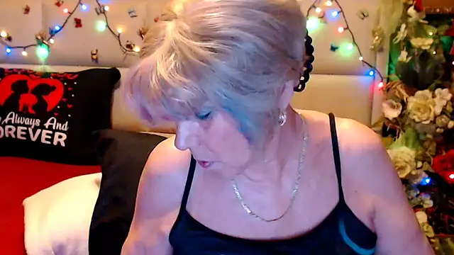 HappyWomanOn online show from March 6, 9:28 am