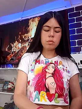 Snapshot of ArianaSmith69 chatting on February 18, 5:53 pm ArianaSmith69 online show from February 18, 5:53 pm
