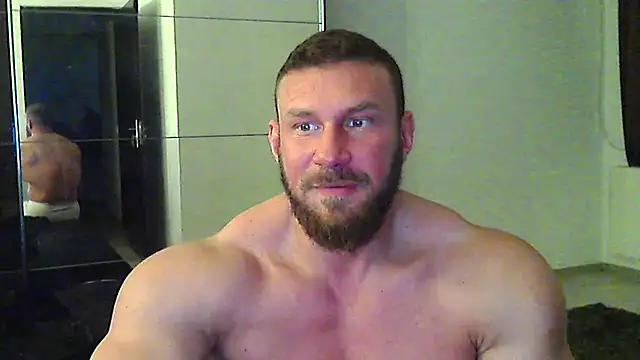 muscularkevin online show from March 21, 2:09 pm