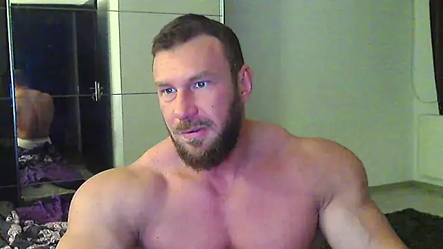muscularkevin online show from April 21, 3:24 am