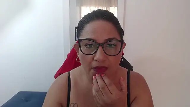 Snapshot of Katha_Marck chatting on April 18, 1:48 pm Katha Marck online show from April 18, 1:48 pm