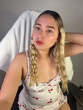 Irisweet  online show from February 24, 11:19 am