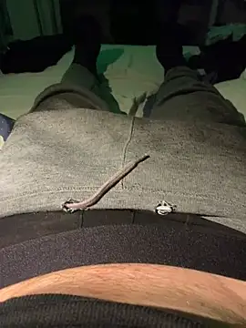 Snapshot of Luishorny19 chatting on March 2, 12:20 am Luishorny19 online show from March 2, 12:20 am