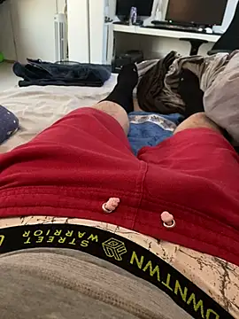 Snapshot of Luishorny19 chatting on March 6, 4:38 pm Luishorny19 online show from March 6, 4:38 pm