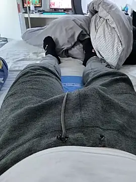 Snapshot of Luishorny19 chatting on March 17, 4:33 pm Luishorny19 online show from March 17, 4:33 pm