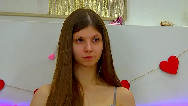 AudreyBarlow online show from February 18, 6:31 am