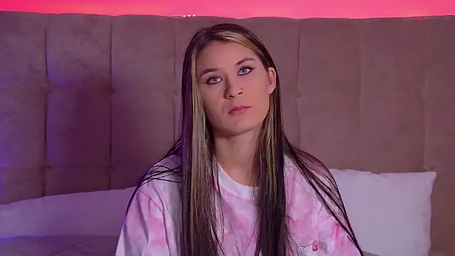 Snapshot of RachelSimpson chatting on February 27, 6:09 pm RachelSimpson online show from February 27, 6:09 pm