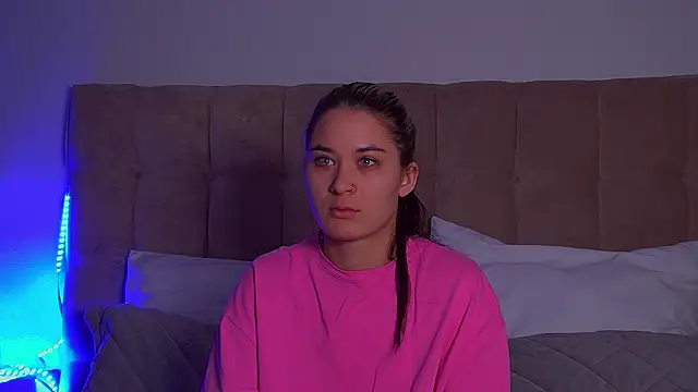 Snapshot of RachelSimpson chatting on March 11, 6:30 pm RachelSimpson online show from March 11, 6:30 pm