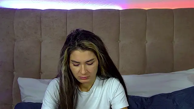 Snapshot of RachelSimpson chatting on October 17, 6:32 pm RachelSimpson online show from October 17, 6:32 pm