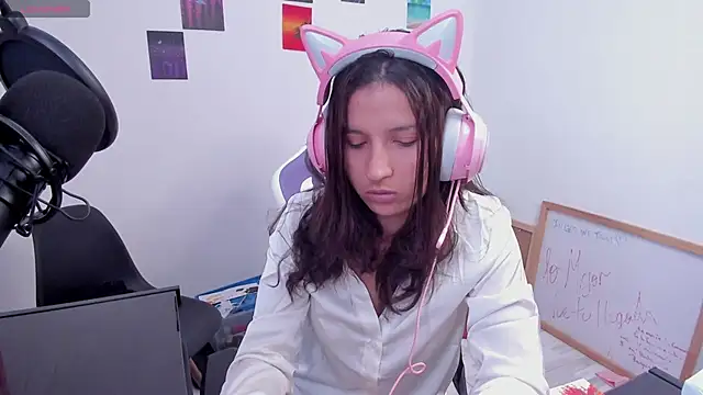 Cositarica  online show from February 1, 2:04 pm