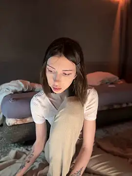 Snapshot of Bastet chatting on January 24, 7:28 pm Bastet online show from January 24, 7:28 pm