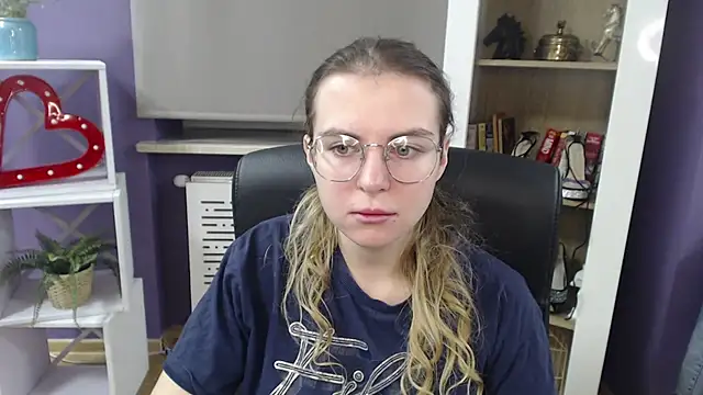 Zoey Erotic online show from December 20, 5:36 am
