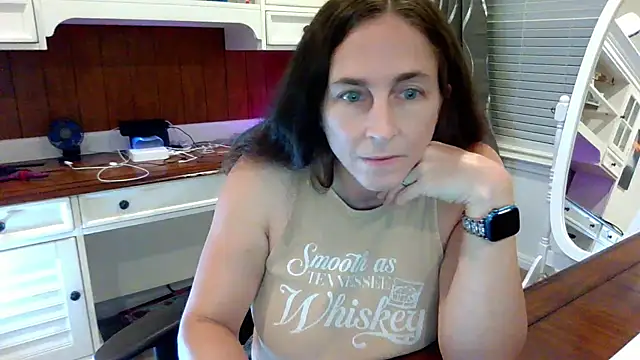 Snapshot of ShySuperheroGrrl chatting on December 18, 1:59 am ShySuperheroGrrl online show from December 18, 1:59 am