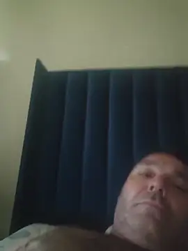 Brutus009 online show from March 4, 8:42 am