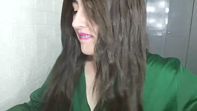 naughty sarahh online show from March 28, 4:23 am