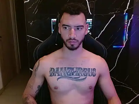Dangerous-Men online show from October 31, 4:35 am