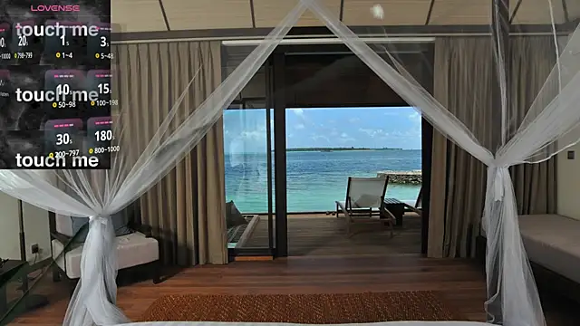 Snapshot of HornyShyAsian chatting on October 21, 6:58 am HornyShyAsian online show from October 21, 6:58 am